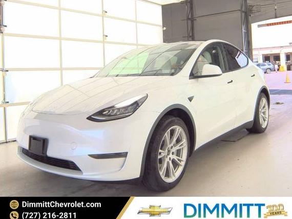 TESLA MODEL Y 2020 5YJYGDEE0LF043270 image